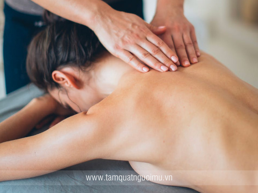 Phương pháp massage vai và cổ